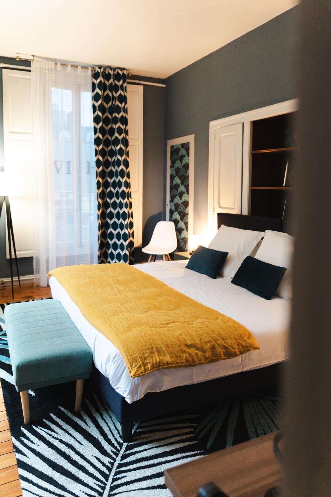 Le Henri IV Hotel Le Mans Eksteriør billede